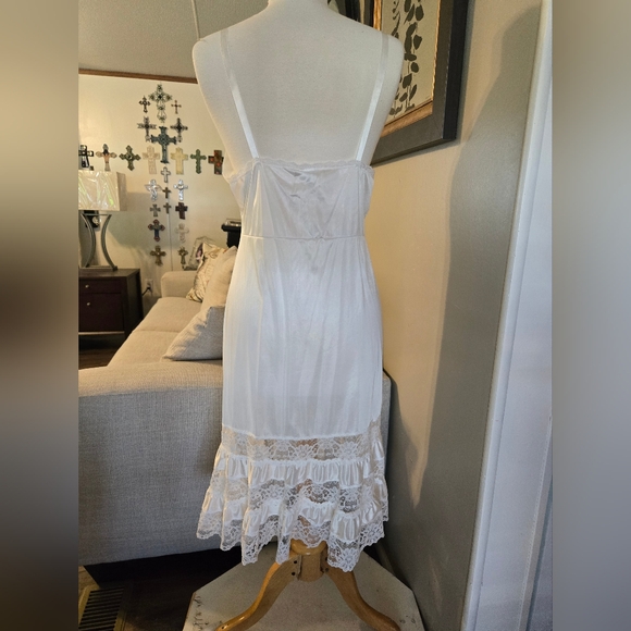 Slip.     295 - Picture 4 of 5